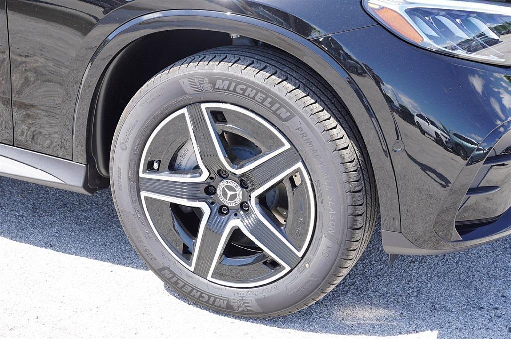 new 2026 Mercedes-Benz GLC 300 car, priced at $54,374