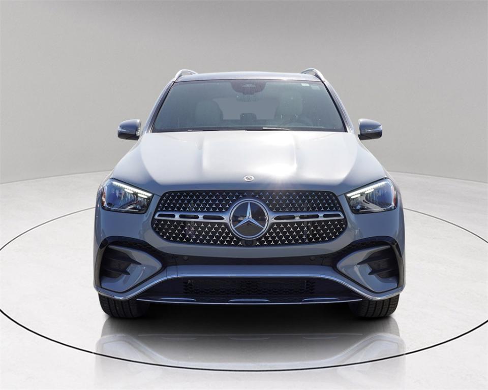 new 2025 Mercedes-Benz GLE 450 car, priced at $82,240