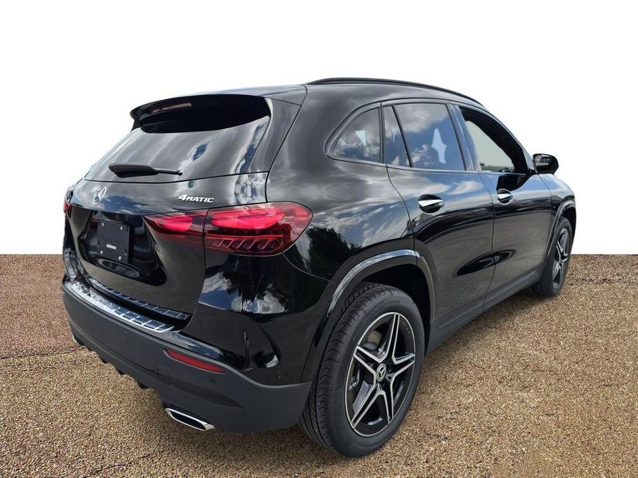 new 2024 Mercedes-Benz GLA 250 car, priced at $49,471