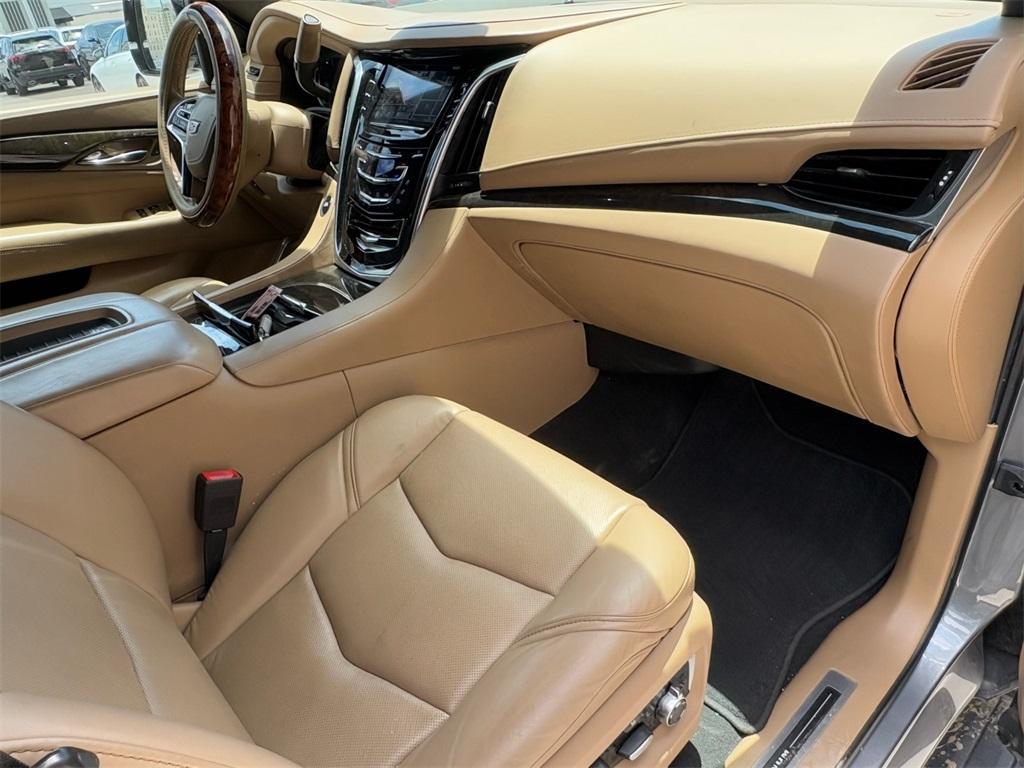 used 2020 Cadillac Escalade car, priced at $49,426