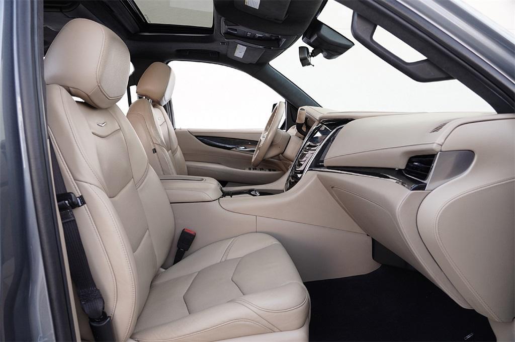 used 2020 Cadillac Escalade car, priced at $49,995