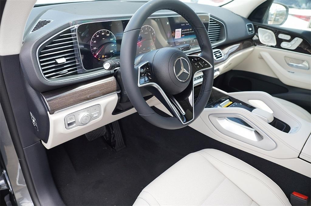 new 2025 Mercedes-Benz GLE 350 car, priced at $63,206