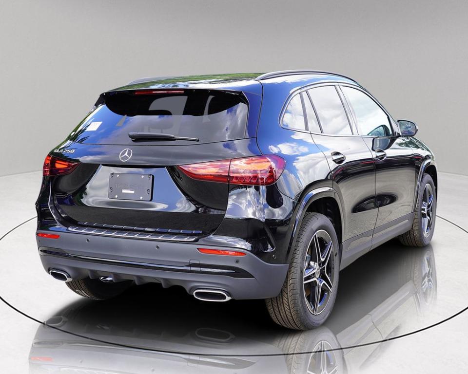 new 2025 Mercedes-Benz GLA 250 car, priced at $50,065