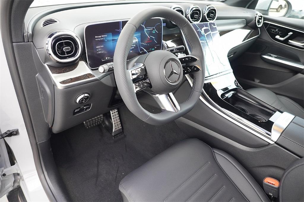 new 2025 Mercedes-Benz GLC 300 car, priced at $56,192
