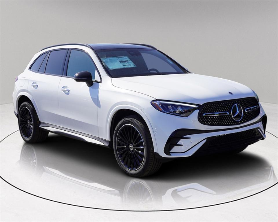 new 2025 Mercedes-Benz GLC 300 car, priced at $59,385