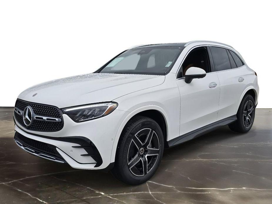 new 2024 Mercedes-Benz GLC 300 car, priced at $54,262