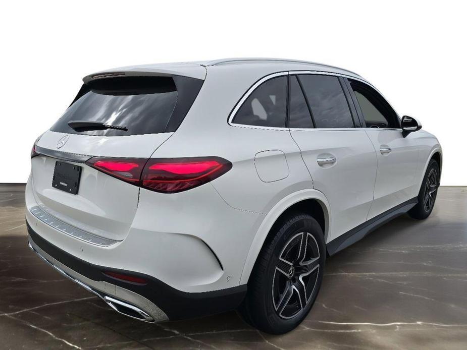 new 2024 Mercedes-Benz GLC 300 car, priced at $54,262