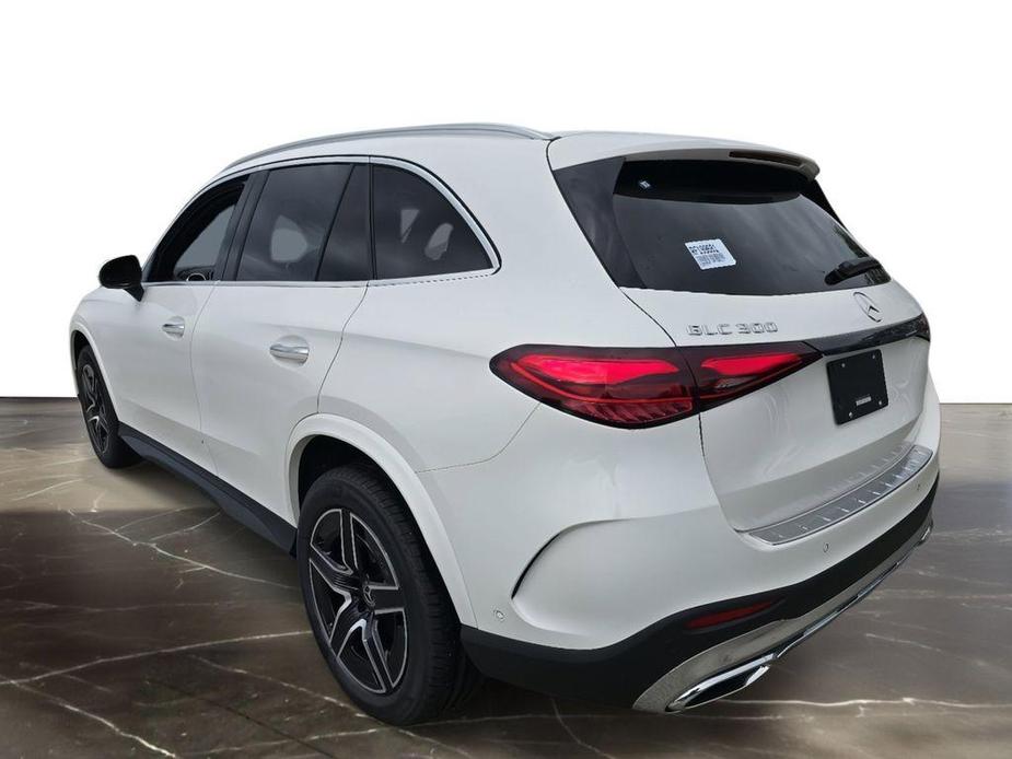 new 2024 Mercedes-Benz GLC 300 car, priced at $54,262