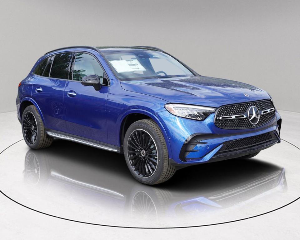 new 2025 Mercedes-Benz GLC 350e car, priced at $71,325