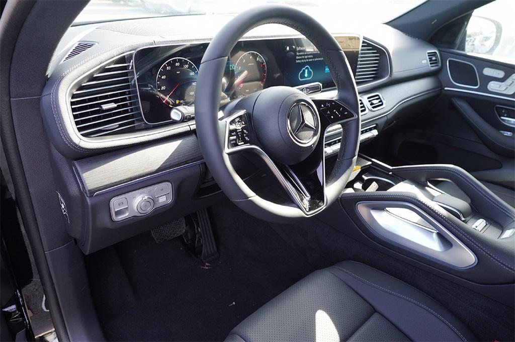 new 2025 Mercedes-Benz GLE 450 car, priced at $82,415