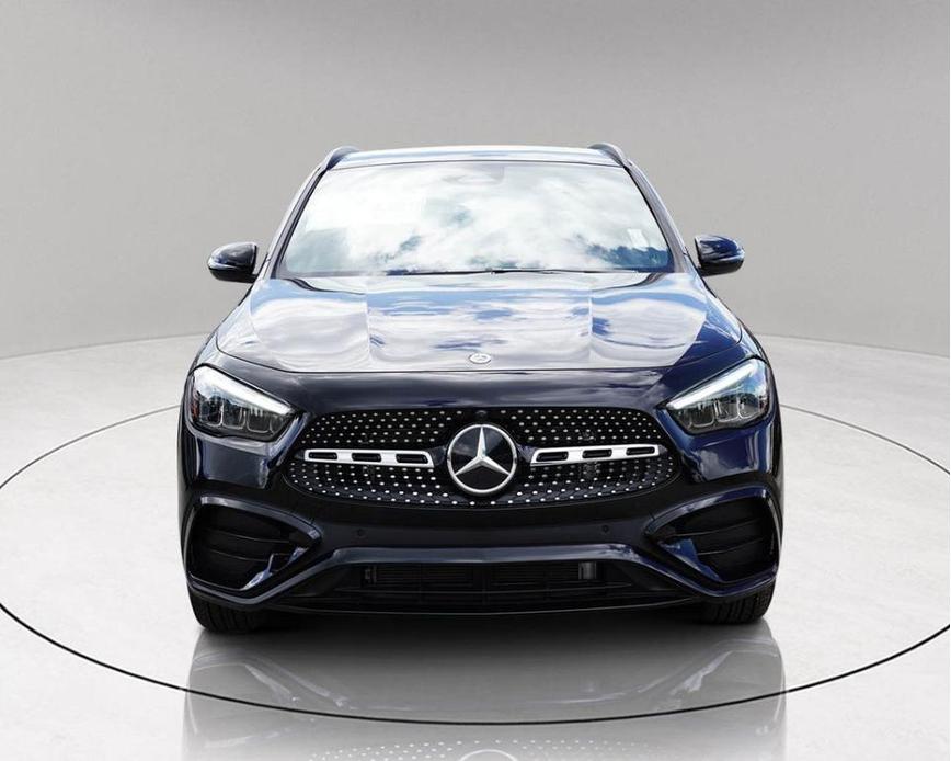 new 2025 Mercedes-Benz GLA 250 car, priced at $49,064