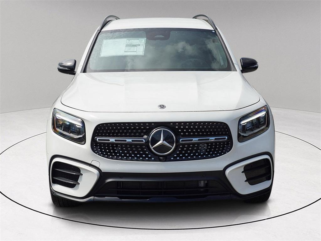 new 2025 Mercedes-Benz GLB 250 car, priced at $43,926