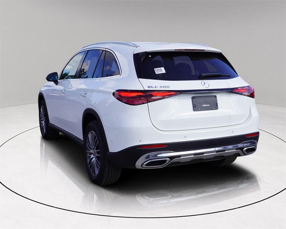 new 2025 Mercedes-Benz GLC 300 car, priced at $46,847