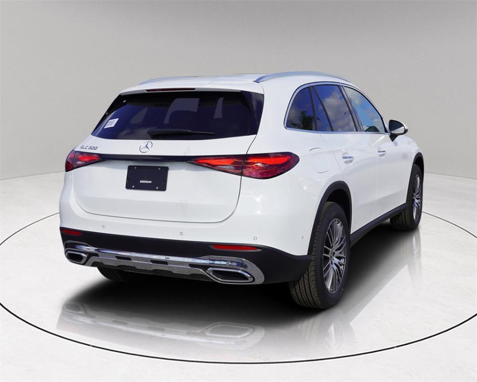 new 2025 Mercedes-Benz GLC 300 car, priced at $46,847