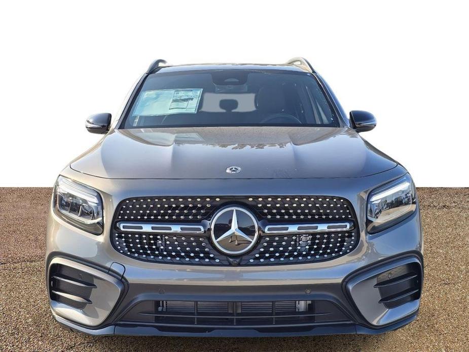 new 2024 Mercedes-Benz GLB 250 car, priced at $55,950