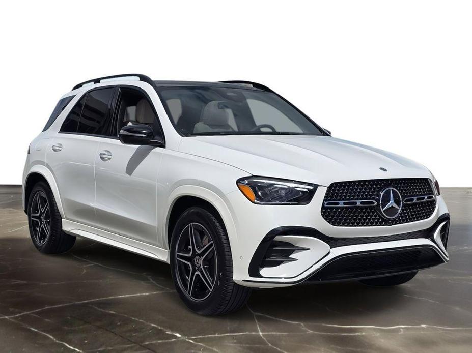new 2024 Mercedes-Benz GLE 450 car, priced at $73,767