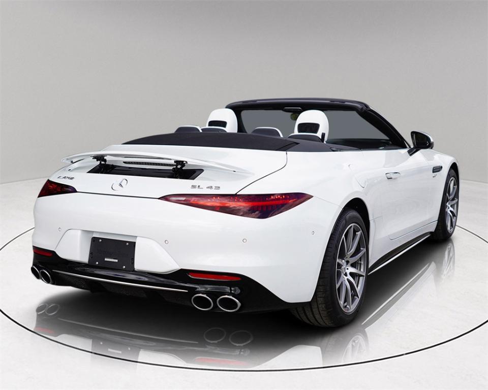 new 2025 Mercedes-Benz AMG SL 43 car, priced at $117,560