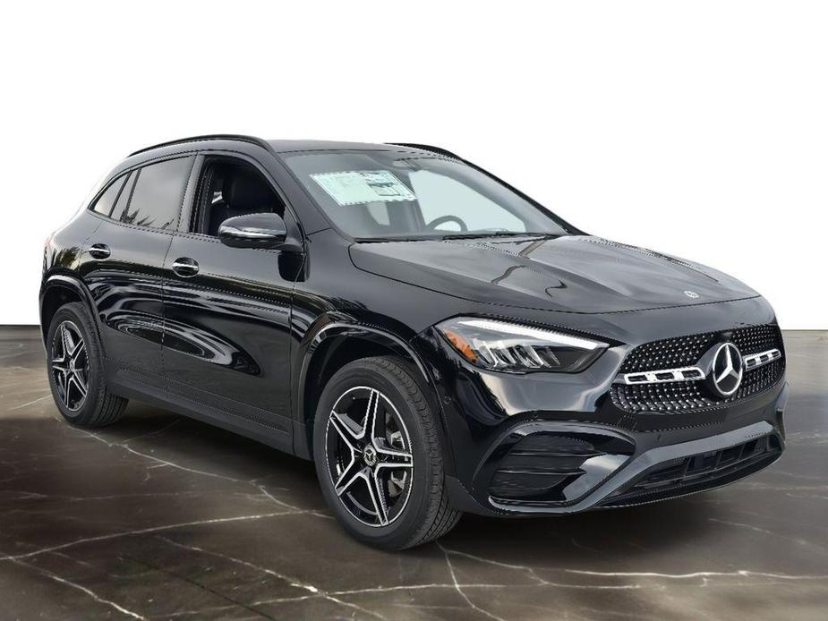 new 2024 Mercedes-Benz GLA 250 car, priced at $47,793