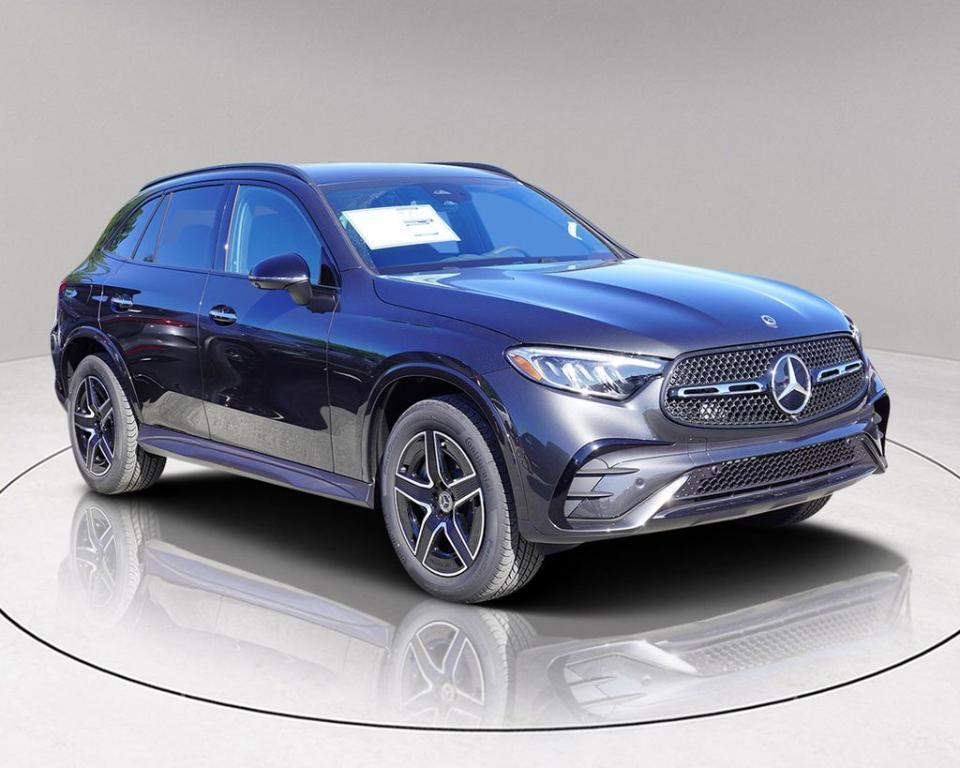 new 2025 Mercedes-Benz GLC 350e car, priced at $68,025