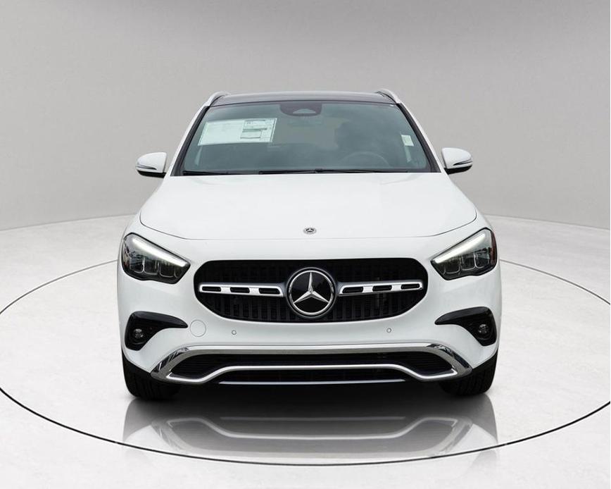 new 2025 Mercedes-Benz GLA 250 car, priced at $44,774