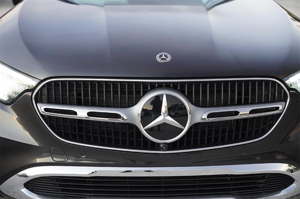 new 2025 Mercedes-Benz GLC 350e car, priced at $62,199