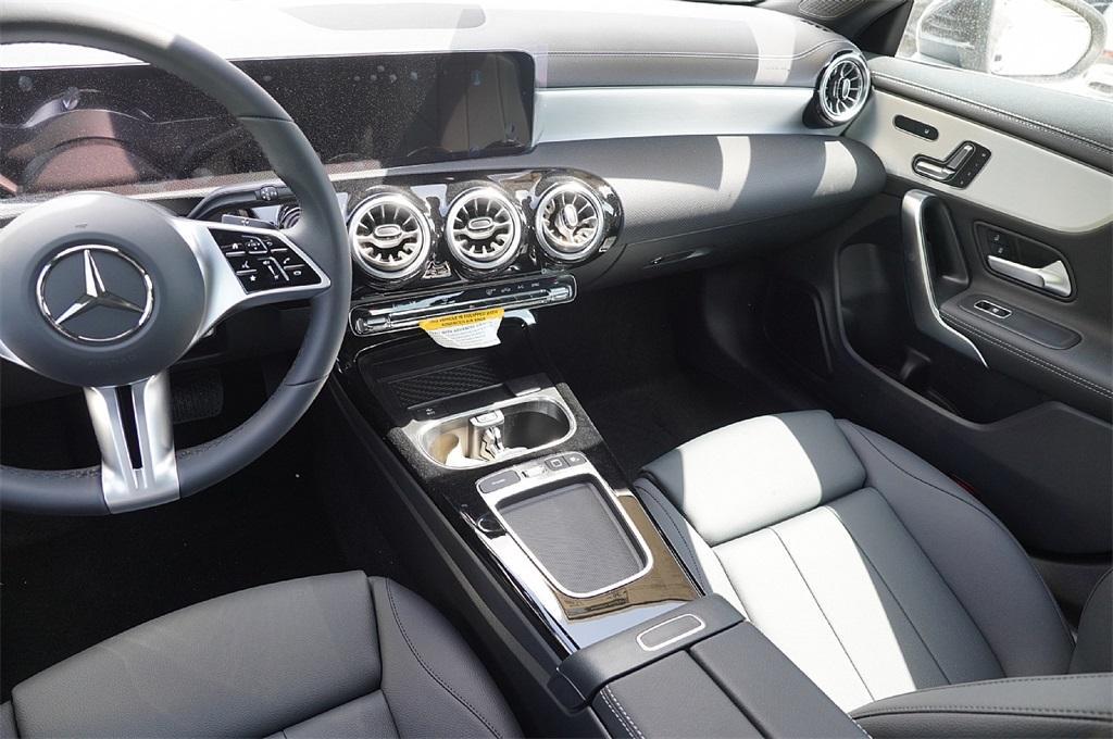 new 2025 Mercedes-Benz CLA 250 car, priced at $40,990