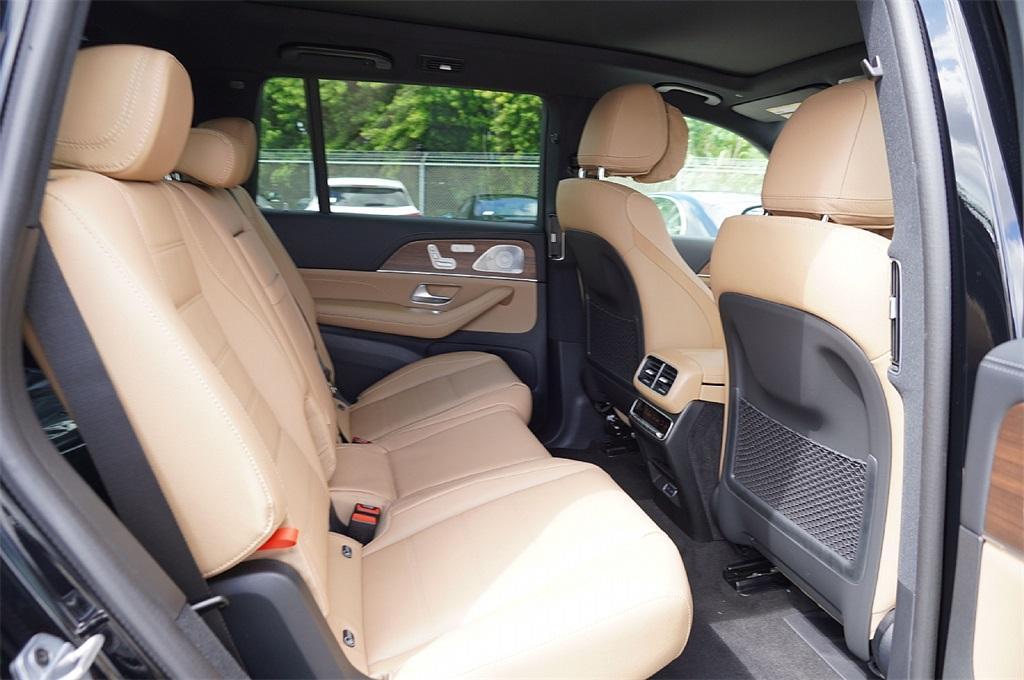 new 2026 Mercedes-Benz GLS 580 car, priced at $114,142