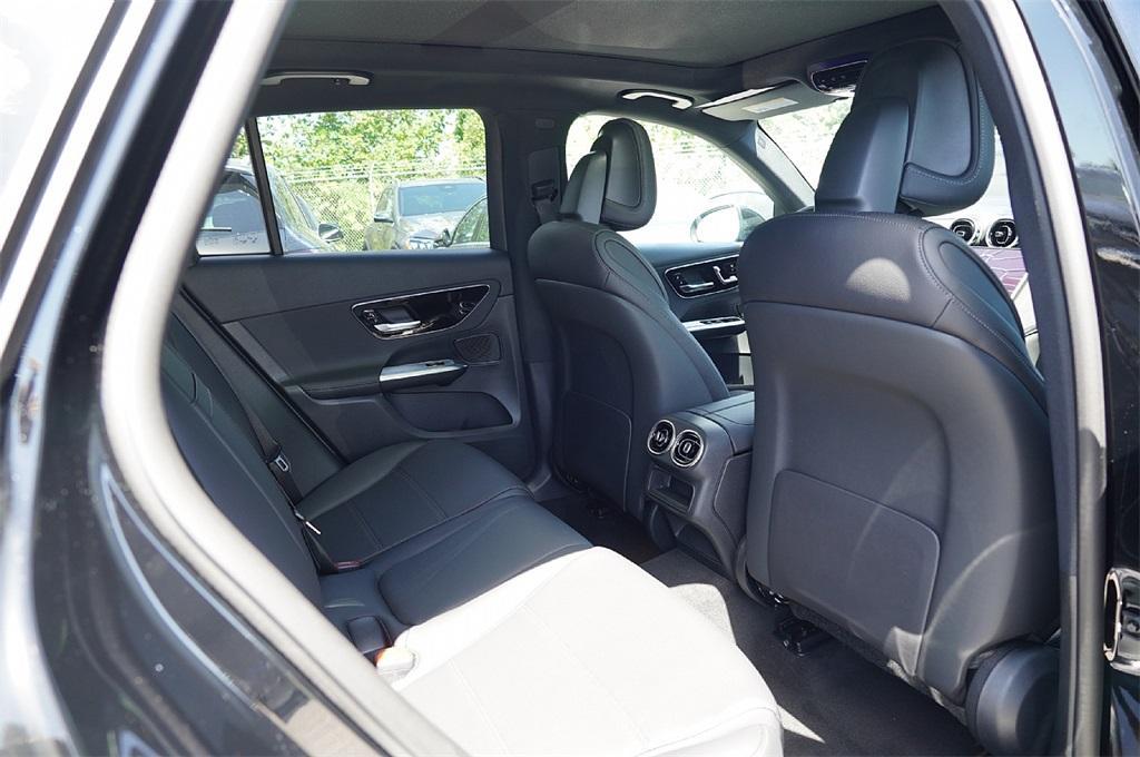 new 2025 Mercedes-Benz GLC 300 car, priced at $48,292