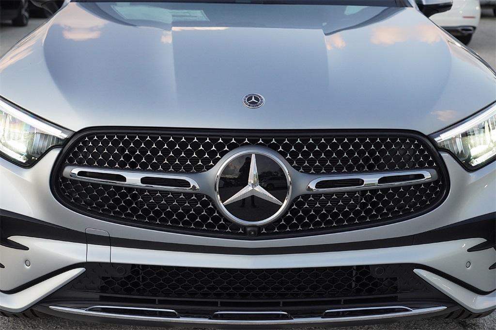 new 2025 Mercedes-Benz GLC 350e car, priced at $66,102