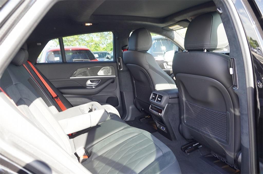 new 2025 Mercedes-Benz AMG GLE 63 car, priced at $137,843