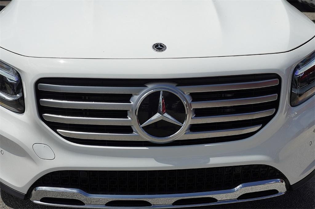 new 2025 Mercedes-Benz GLB 250 car, priced at $40,840