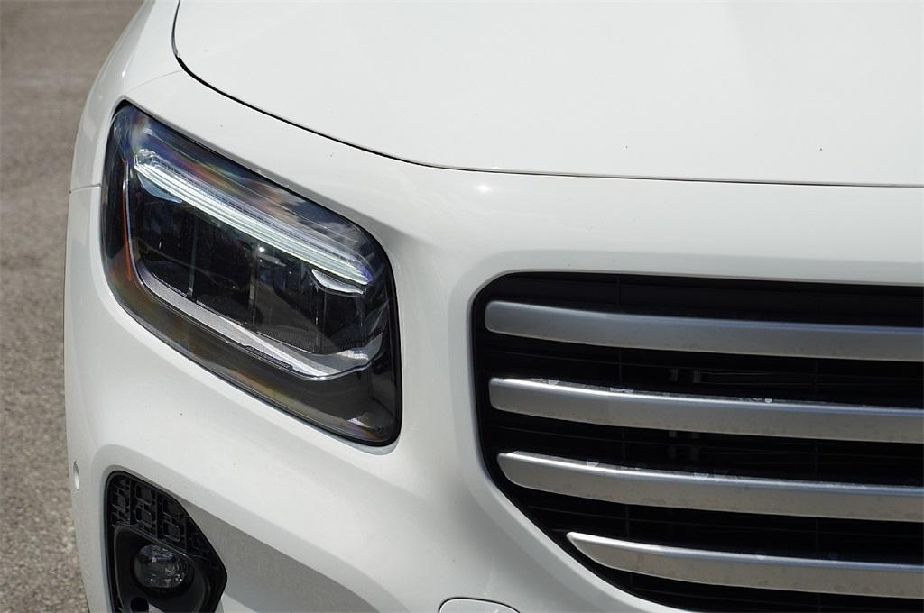 new 2025 Mercedes-Benz GLB 250 car, priced at $40,840