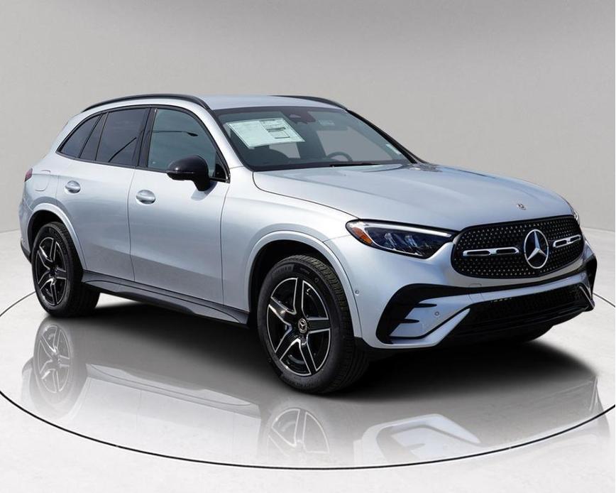 new 2025 Mercedes-Benz GLC 300 car, priced at $50,533