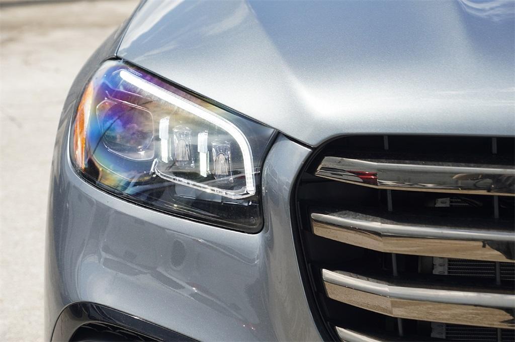 new 2025 Mercedes-Benz GLS 450 car, priced at $91,512