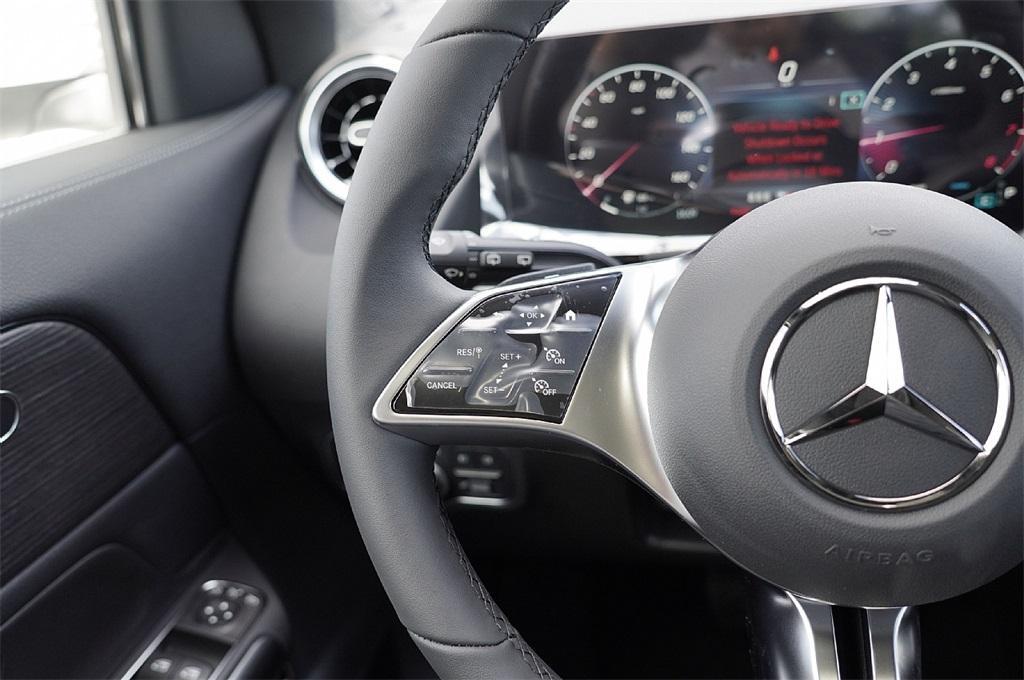 new 2026 Mercedes-Benz GLA 250 car, priced at $41,098