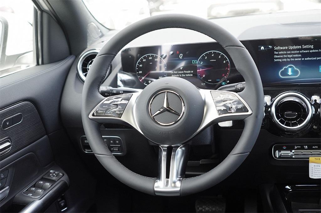 new 2026 Mercedes-Benz GLA 250 car, priced at $41,098