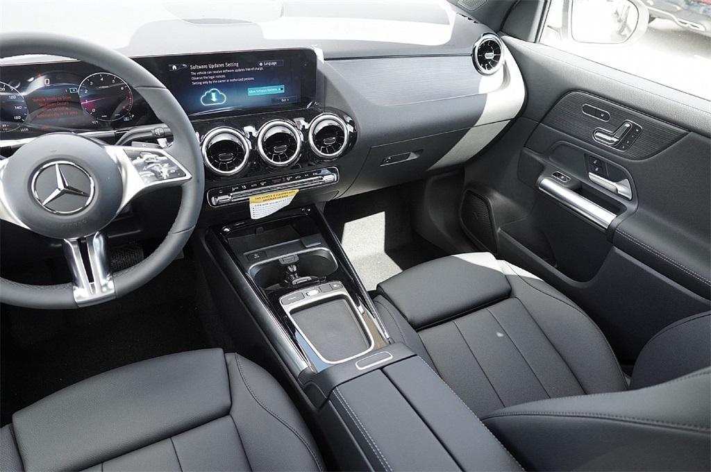 new 2026 Mercedes-Benz GLA 250 car, priced at $41,098