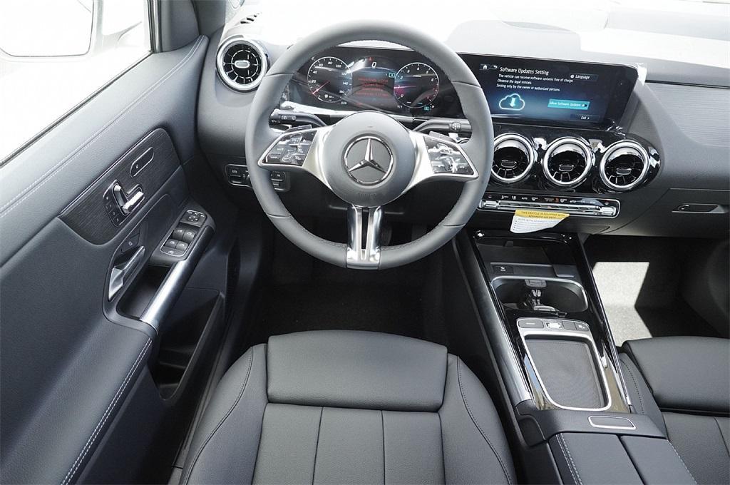 new 2026 Mercedes-Benz GLA 250 car, priced at $41,098