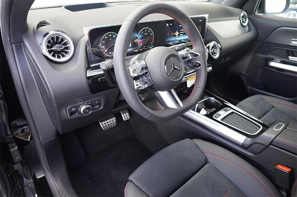 new 2025 Mercedes-Benz GLA 250 car, priced at $46,411