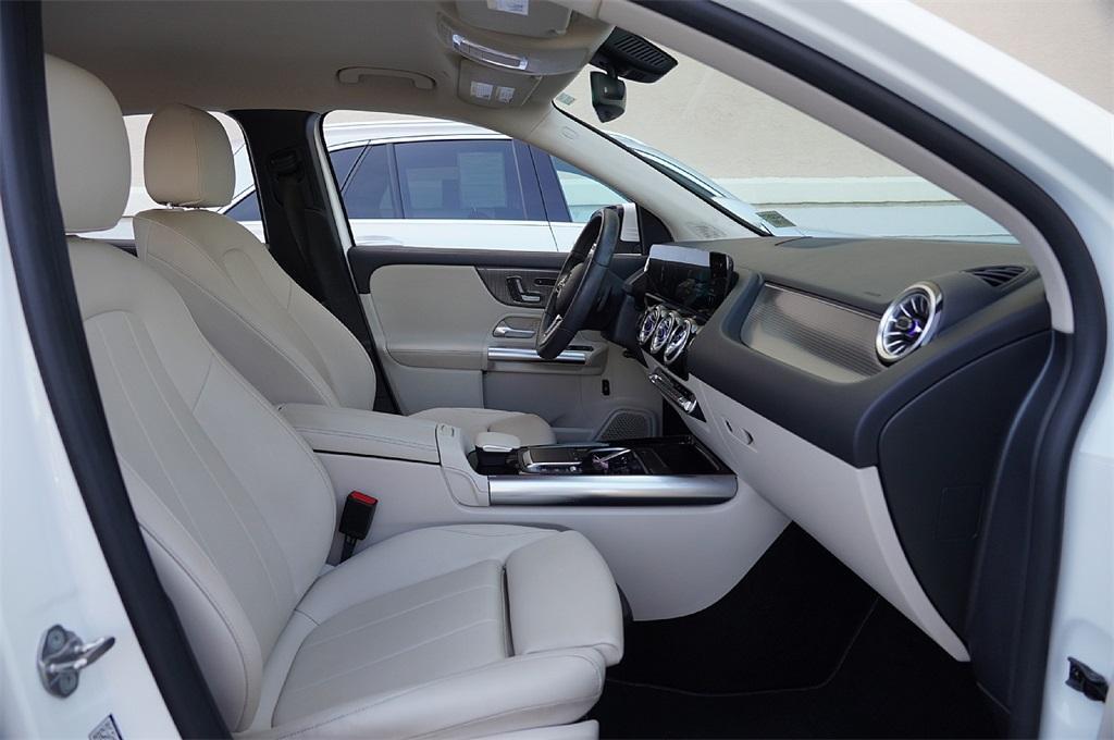 used 2023 Mercedes-Benz GLA 250 car, priced at $31,922