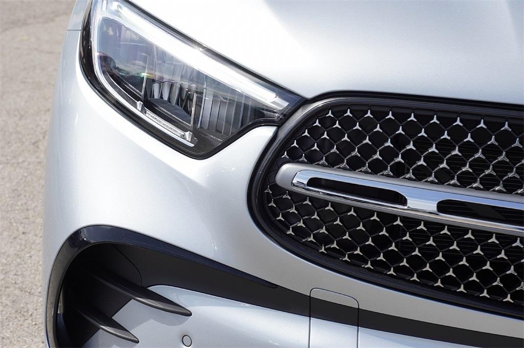 new 2025 Mercedes-Benz GLC 350e car, priced at $64,504