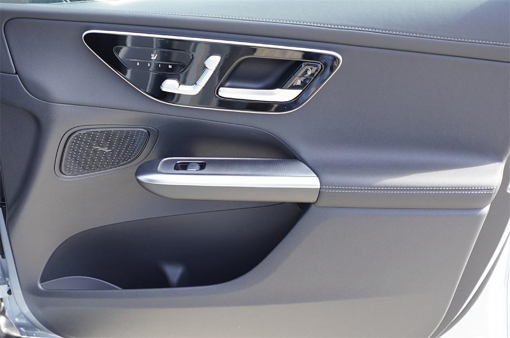 new 2025 Mercedes-Benz GLC 350e car, priced at $64,504