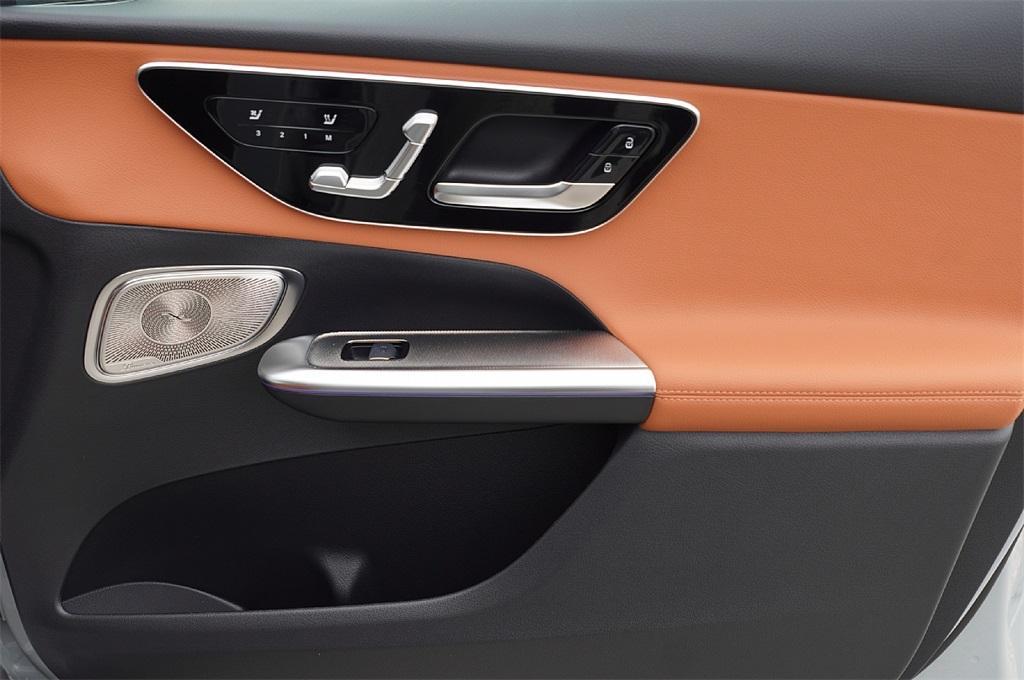 new 2026 Mercedes-Benz GLC 300 car, priced at $54,279
