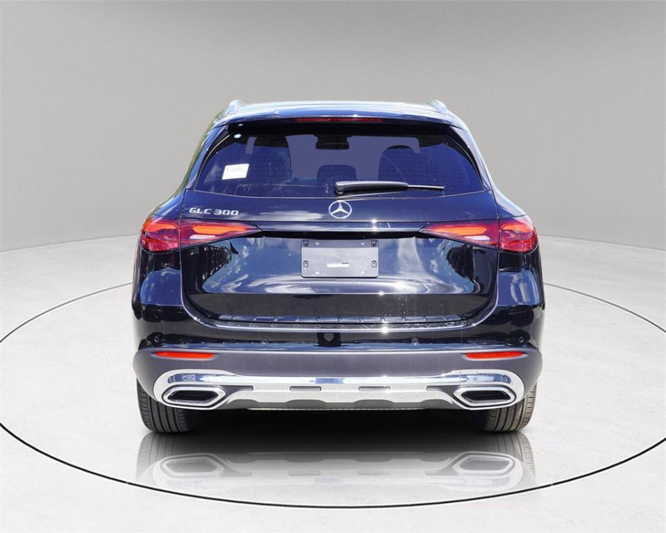 new 2025 Mercedes-Benz GLC 300 car, priced at $46,875