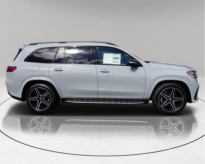 new 2024 Mercedes-Benz GLS 450 car, priced at $94,348