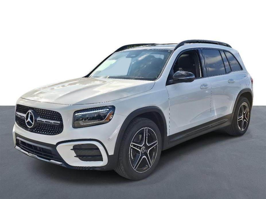 new 2024 Mercedes-Benz GLB 250 car, priced at $50,250