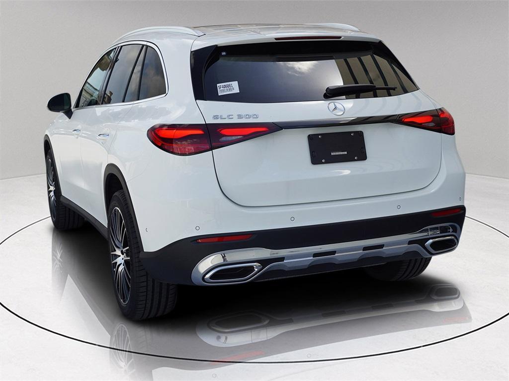 new 2025 Mercedes-Benz GLC 300 car, priced at $52,299