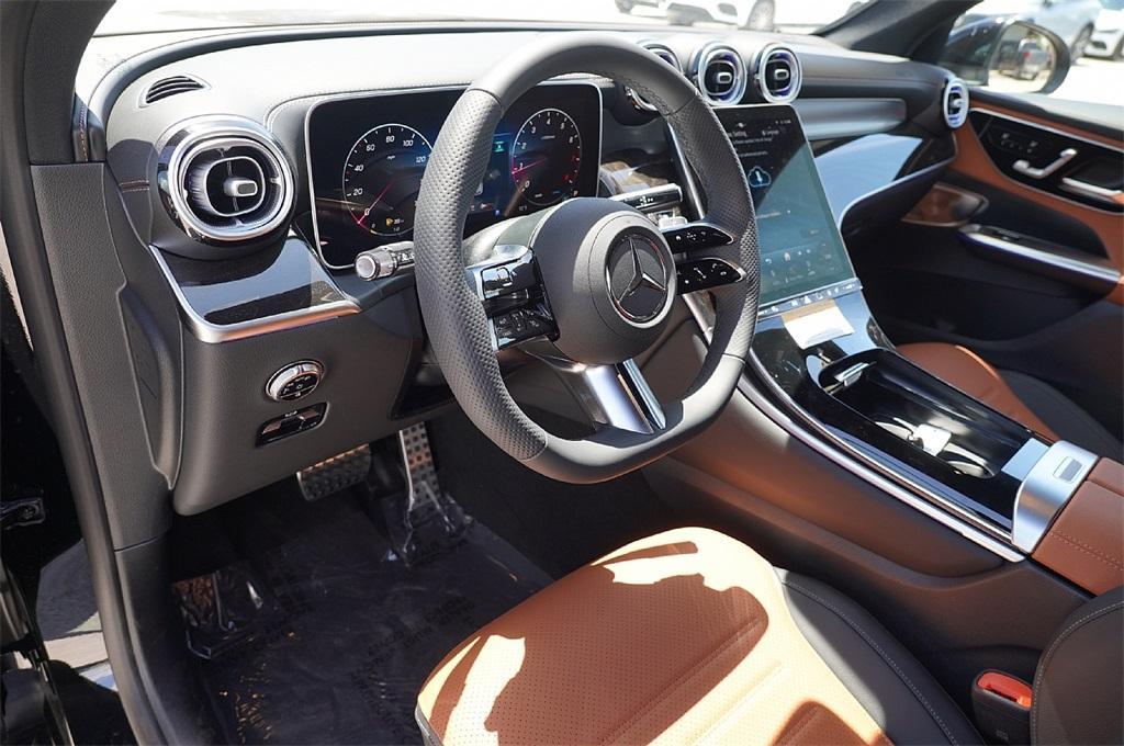 new 2025 Mercedes-Benz GLC 300 car, priced at $54,576