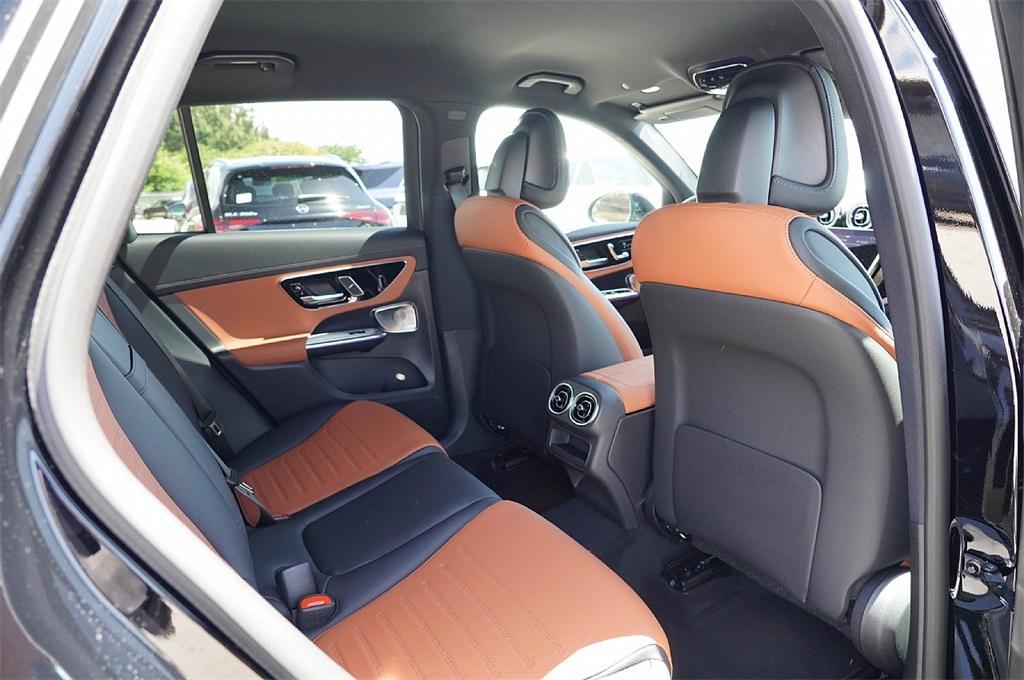new 2025 Mercedes-Benz GLC 300 car, priced at $54,576