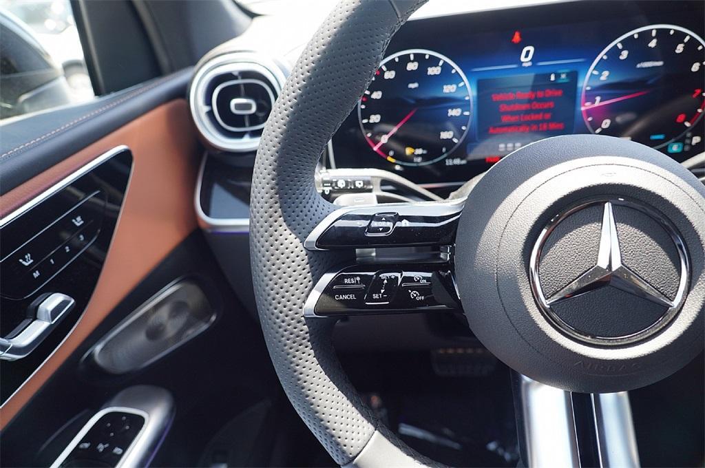 new 2025 Mercedes-Benz GLC 300 car, priced at $54,576